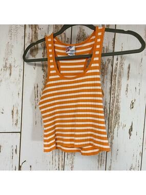 Piper & Blue, Racer Back Raw Hem Cropped Tank Top. Size XS. Excellent condition.